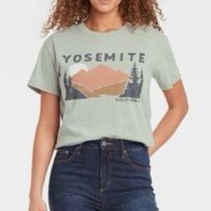 Yosemite graphic tee